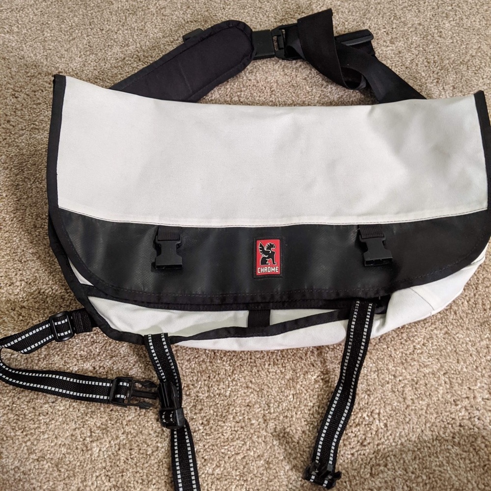 Chrome Citizen Messenger Bag